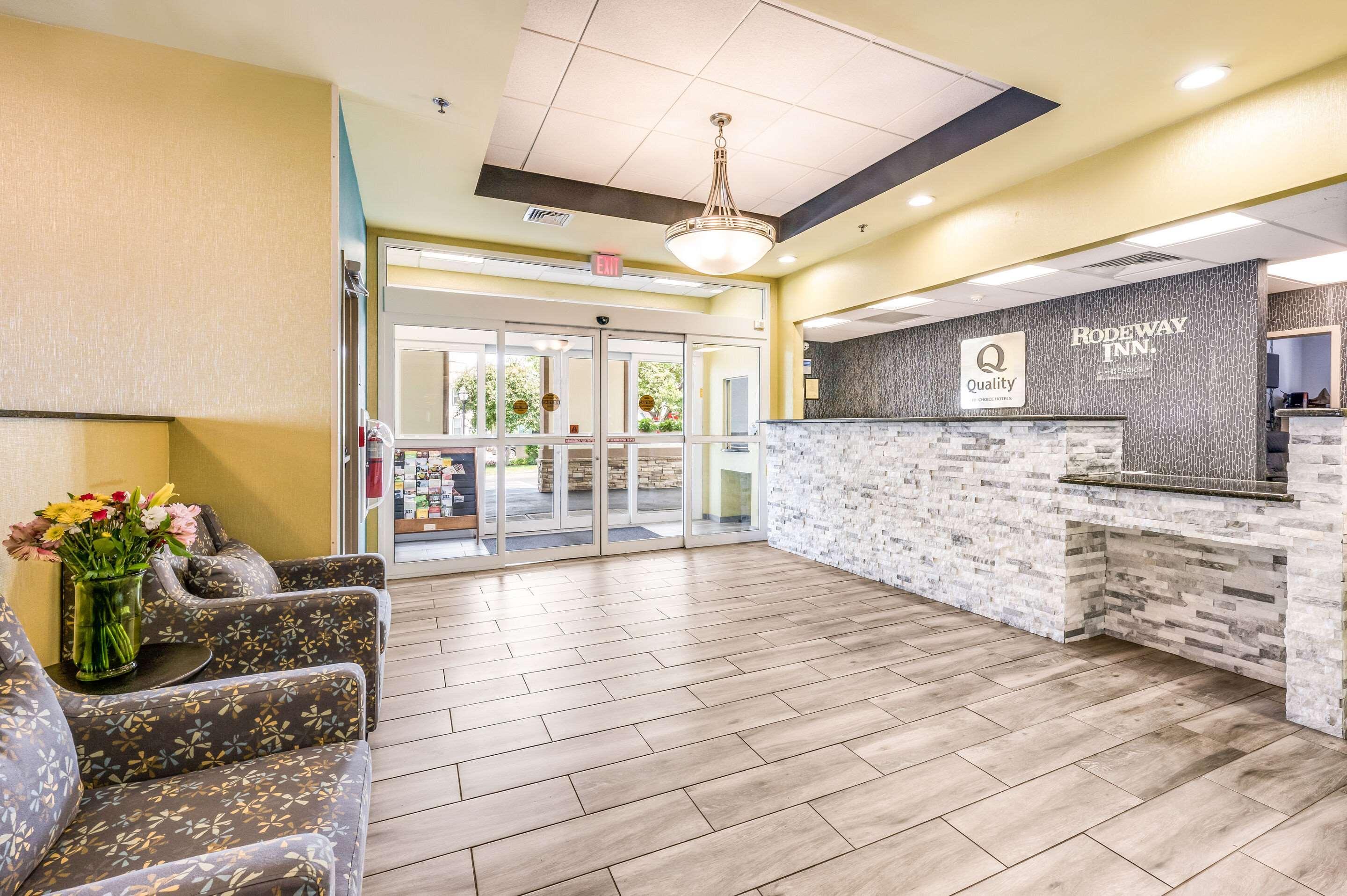 Quality Inn Poughkeepsie Bagian luar foto
