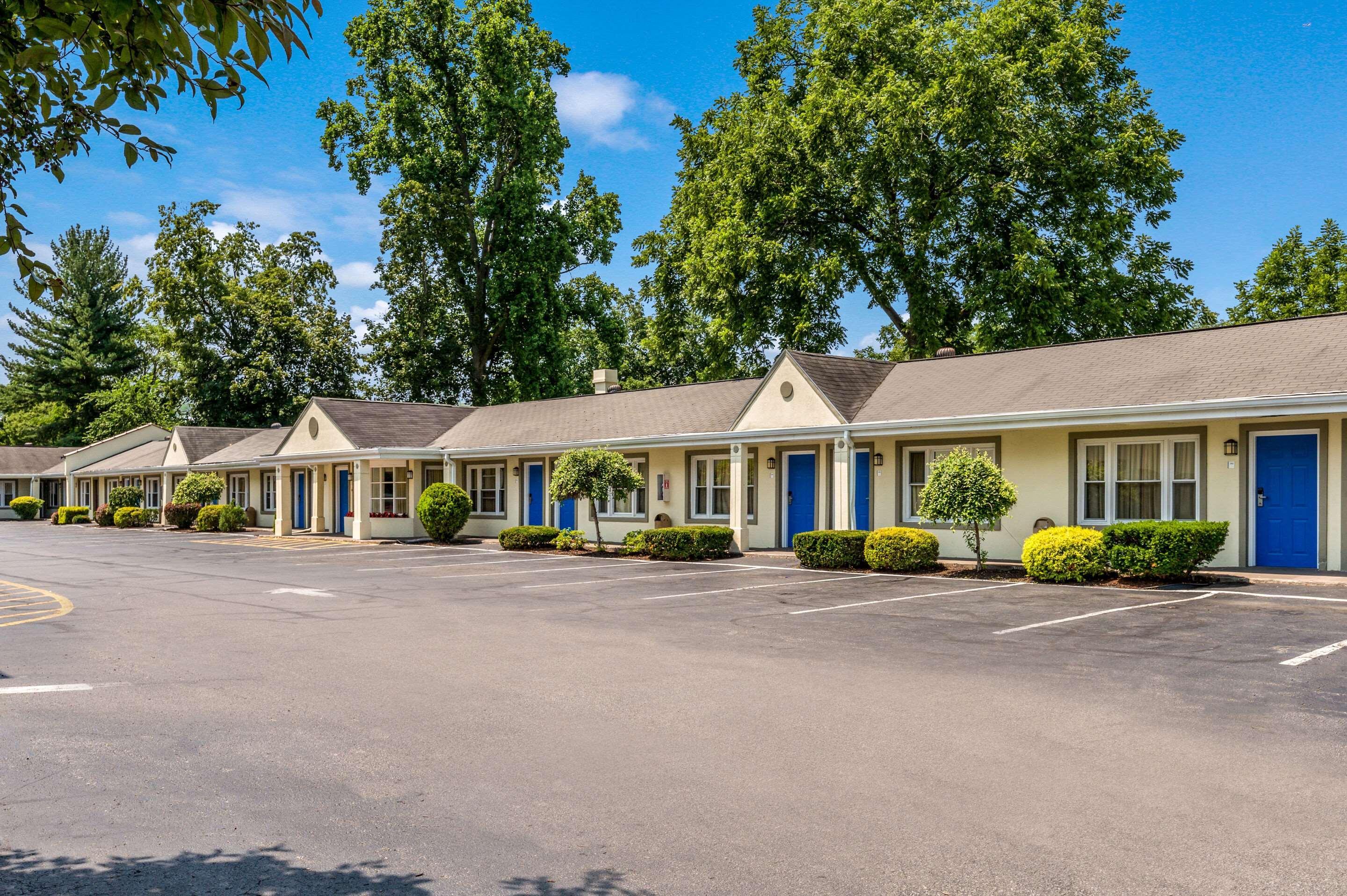 Quality Inn Poughkeepsie Bagian luar foto