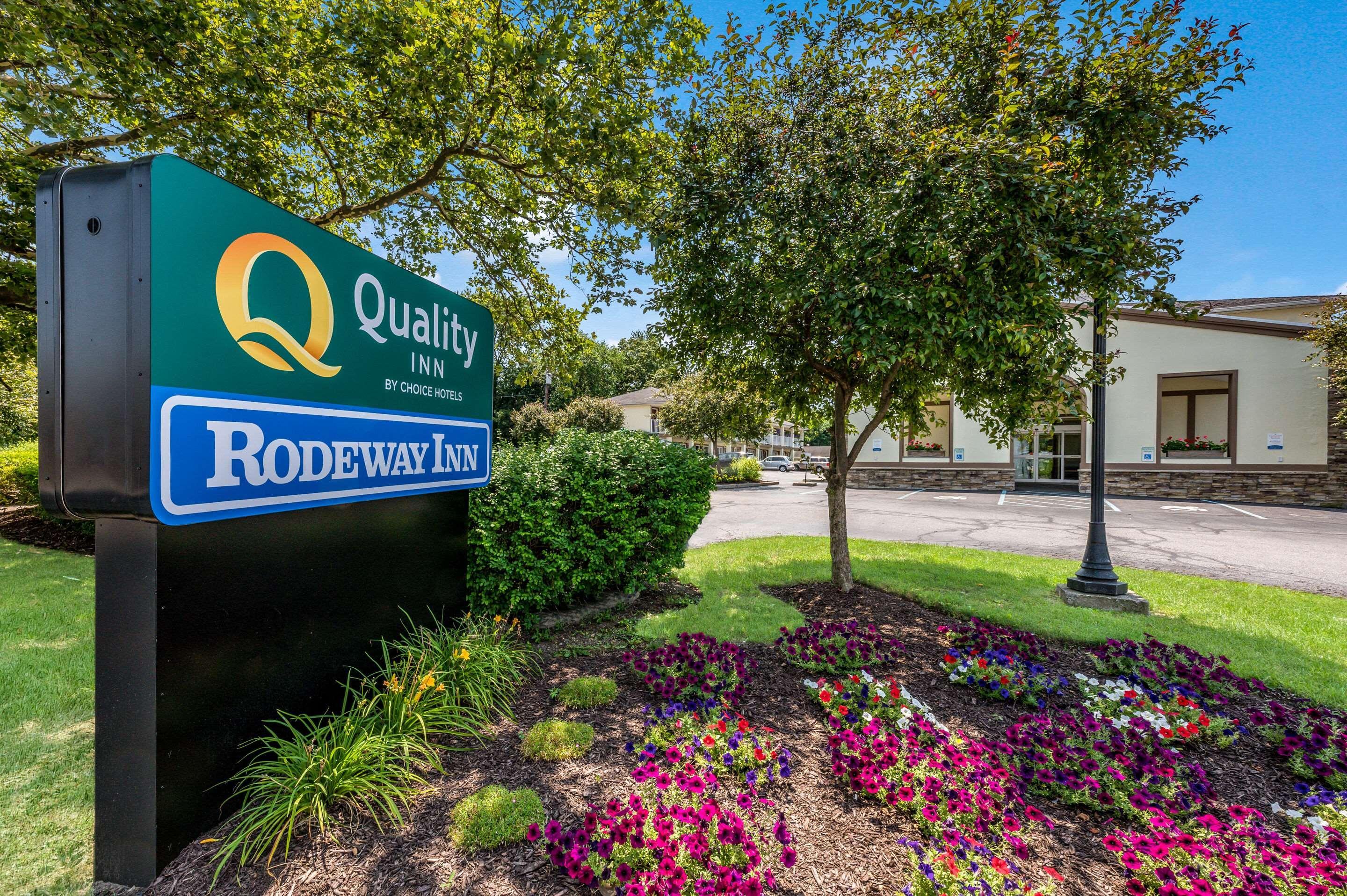 Quality Inn Poughkeepsie Bagian luar foto