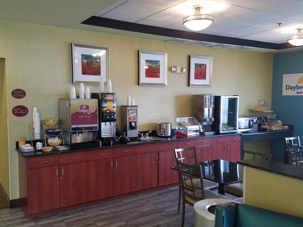 Quality Inn Poughkeepsie Bagian luar foto