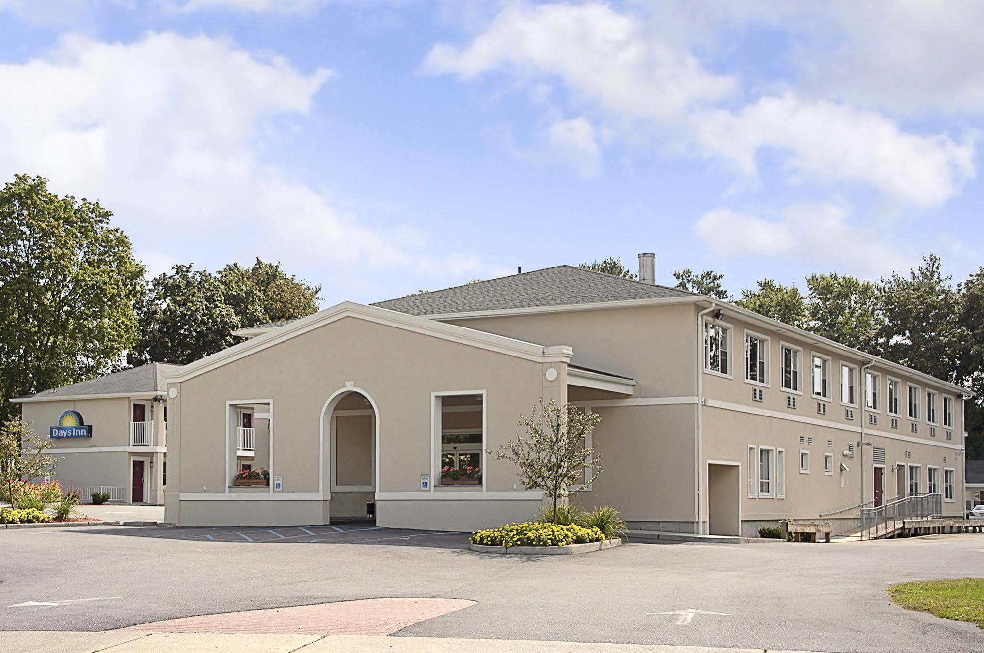 Quality Inn Poughkeepsie Bagian luar foto